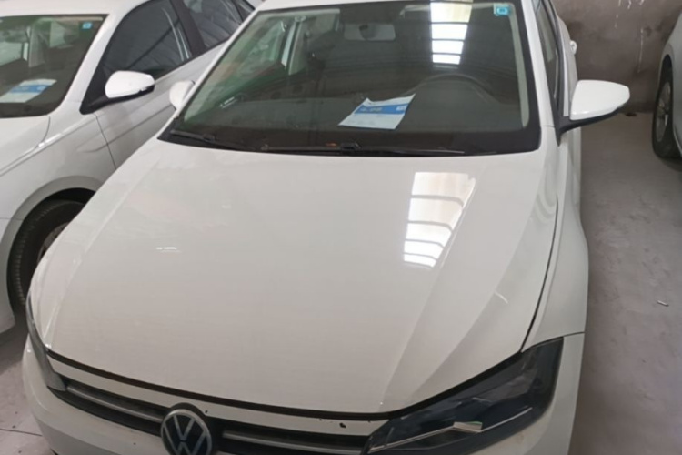 Volkswagen Polo 2023 car image #3