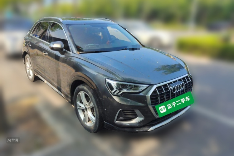 Audi Q3 2022 car image #4
