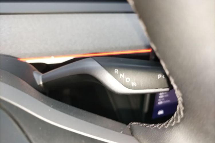 Tesla Model Y 2024 #14 Tesla Model Y 2024 car image #14