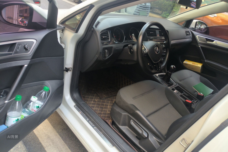 Volkswagen Golf 2018 imagen de coche #18