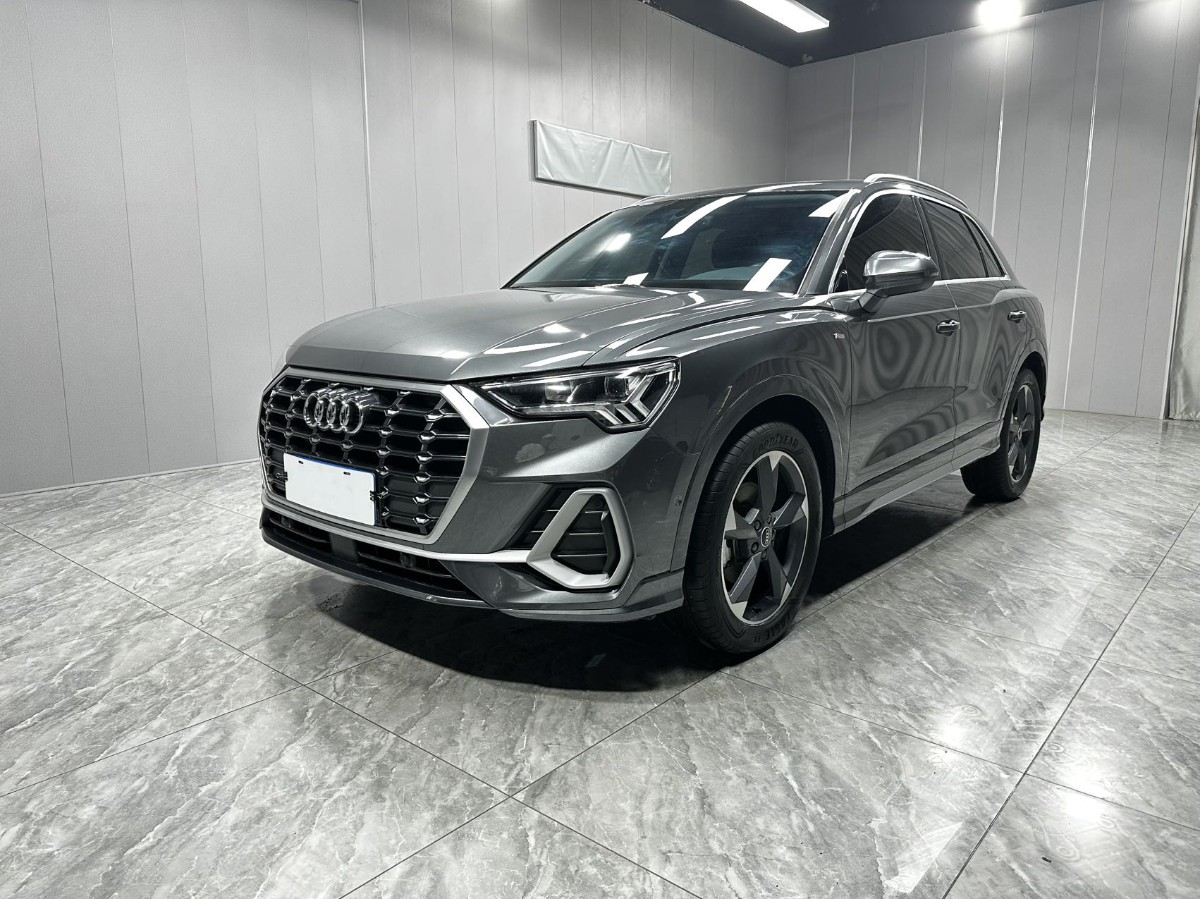 Audi Q3 2022 Audi Q3 2022 car image