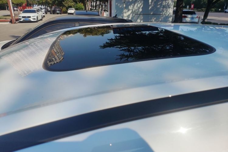 GEELY Coolray 2026 #26 GEELY Coolray 2026 car image #26