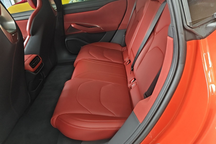 MI SU7 2024 car image #17