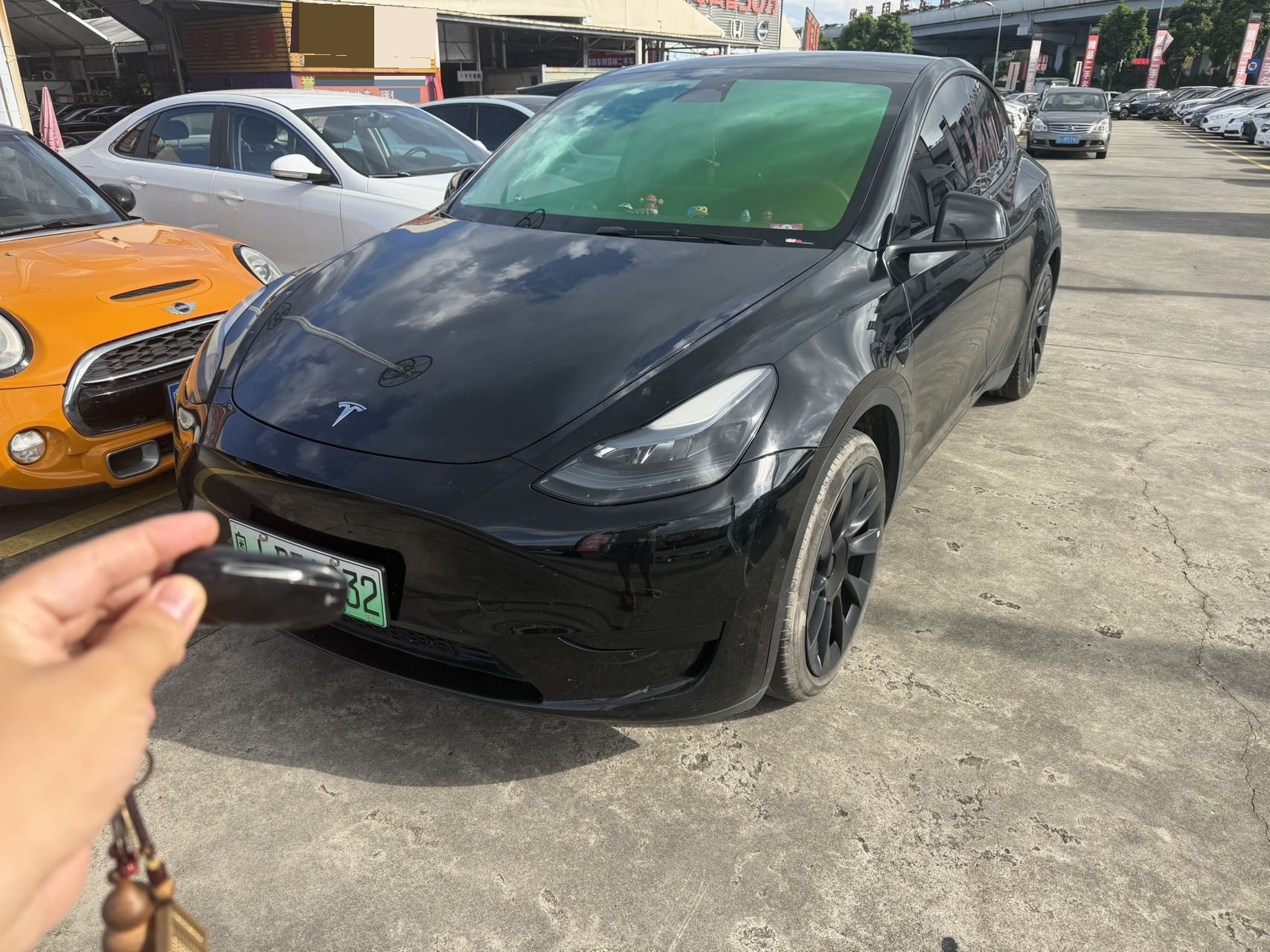 Tesla Model Y 2022 Tesla Model Y 2022 car image