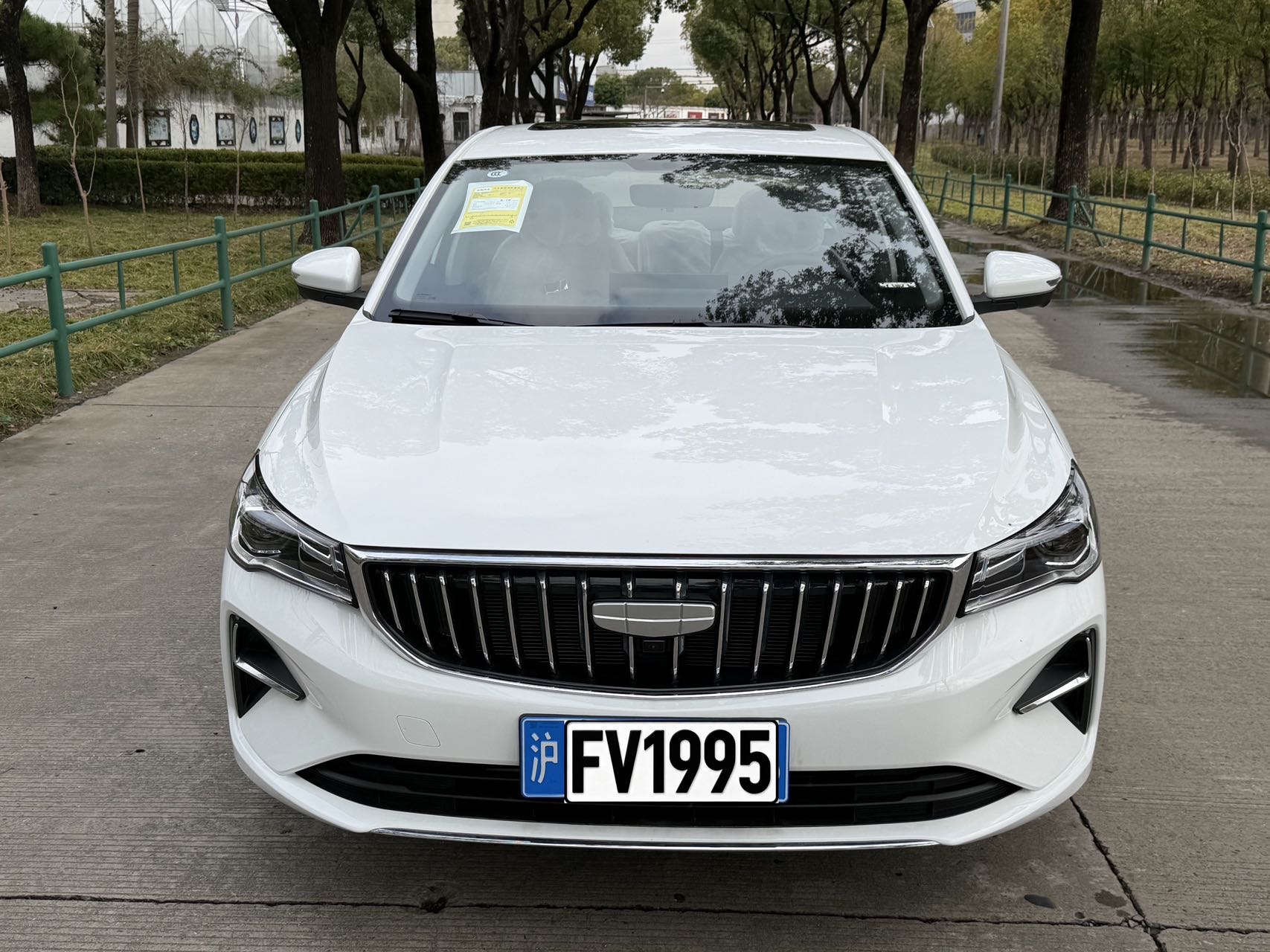 GEELY Emgrand 2026 car image #2