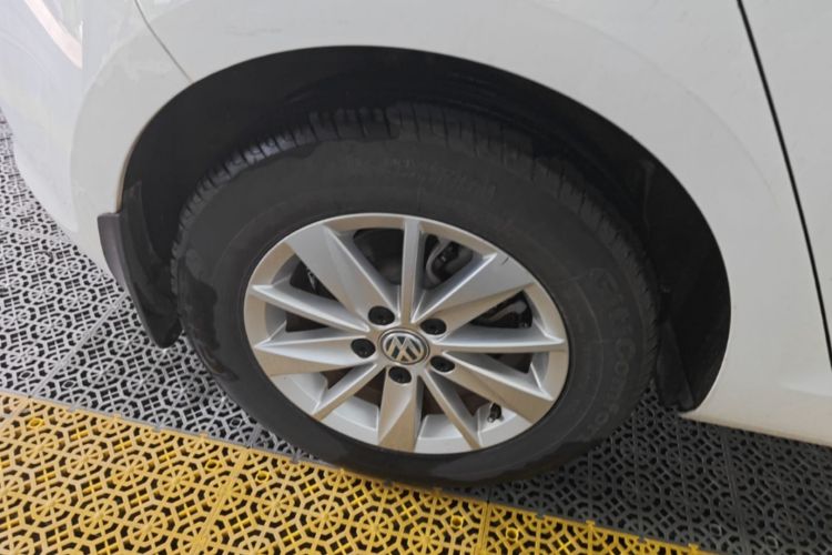 Volkswagen Golf 2016 car image #10