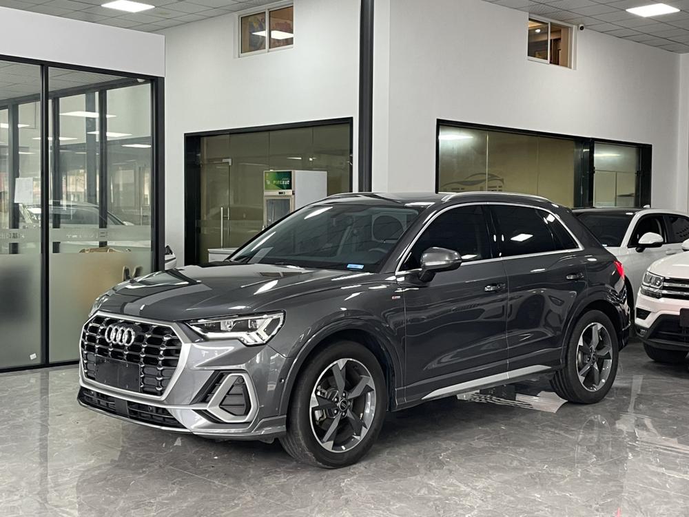 Audi Q3 2023 Audi Q3 2023 car image