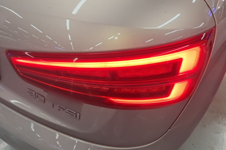Audi Q3 2018 #8 Audi Q3 2018 car image #8