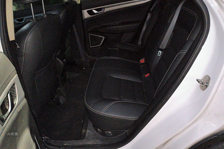 GEELY Emgrand GS 2018 car image #19
