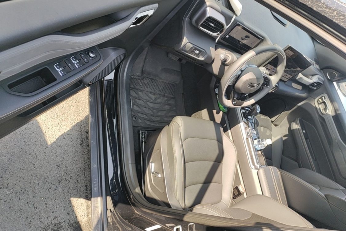 2026 #17 2026 immagine di auto #17