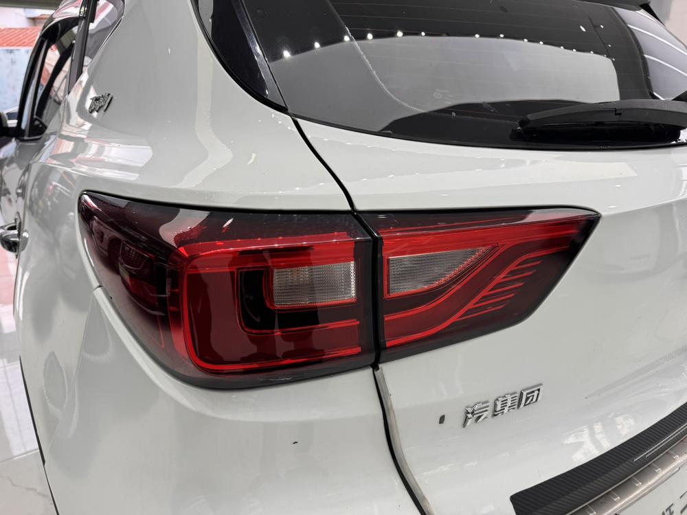 MG ZS 2017 #9 MG ZS 2017 car image #9