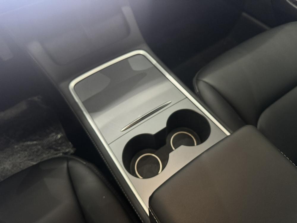 Tesla Model 3 2021 car image #9