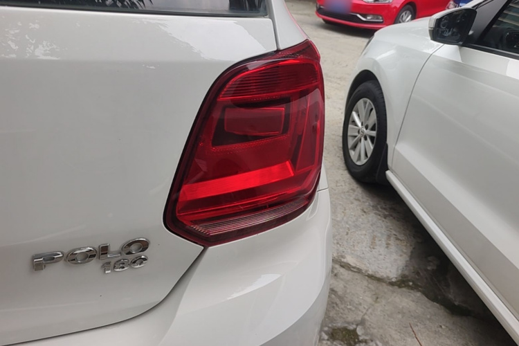 Volkswagen Polo 2019 car image #8