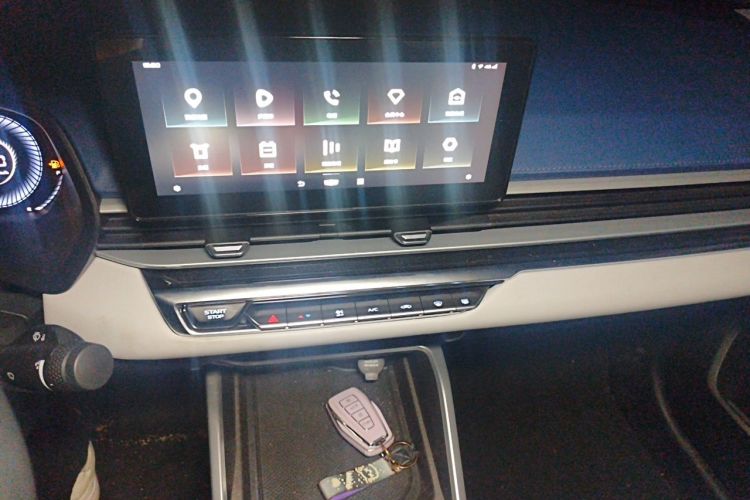 GEELY Emgrand 2022 #13 GEELY Emgrand 2022 immagine di auto #13