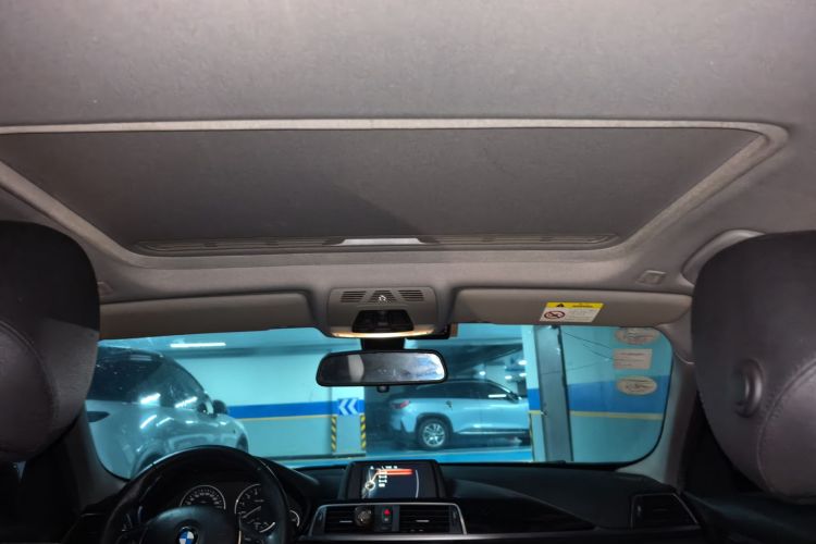 BMW 3 Series 2017 car image #20