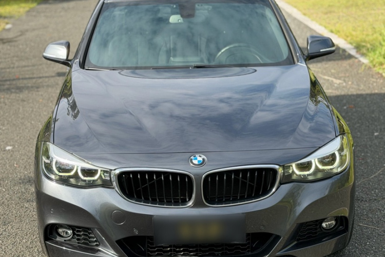 BMW 3 Series GT 2017 imagem de carro #4