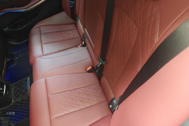 BMW 3 Series 2022 car image #19