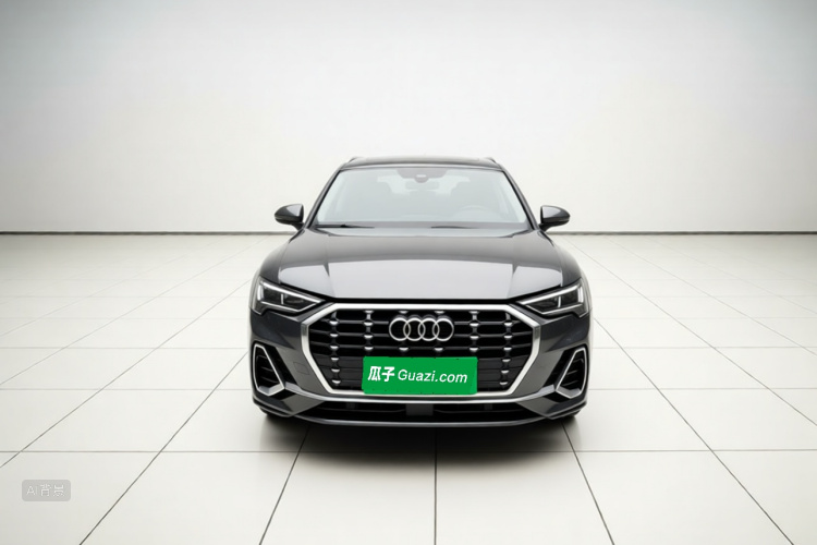 Audi Q3 2022 car image #3