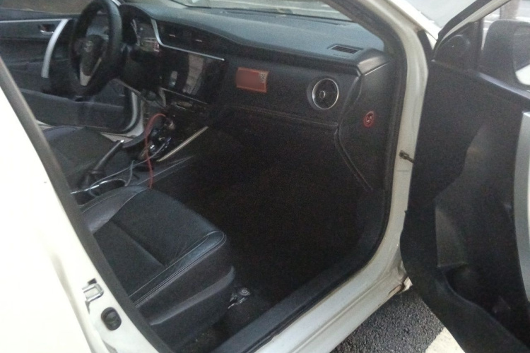 Toyota Corolla 2018 car image #25