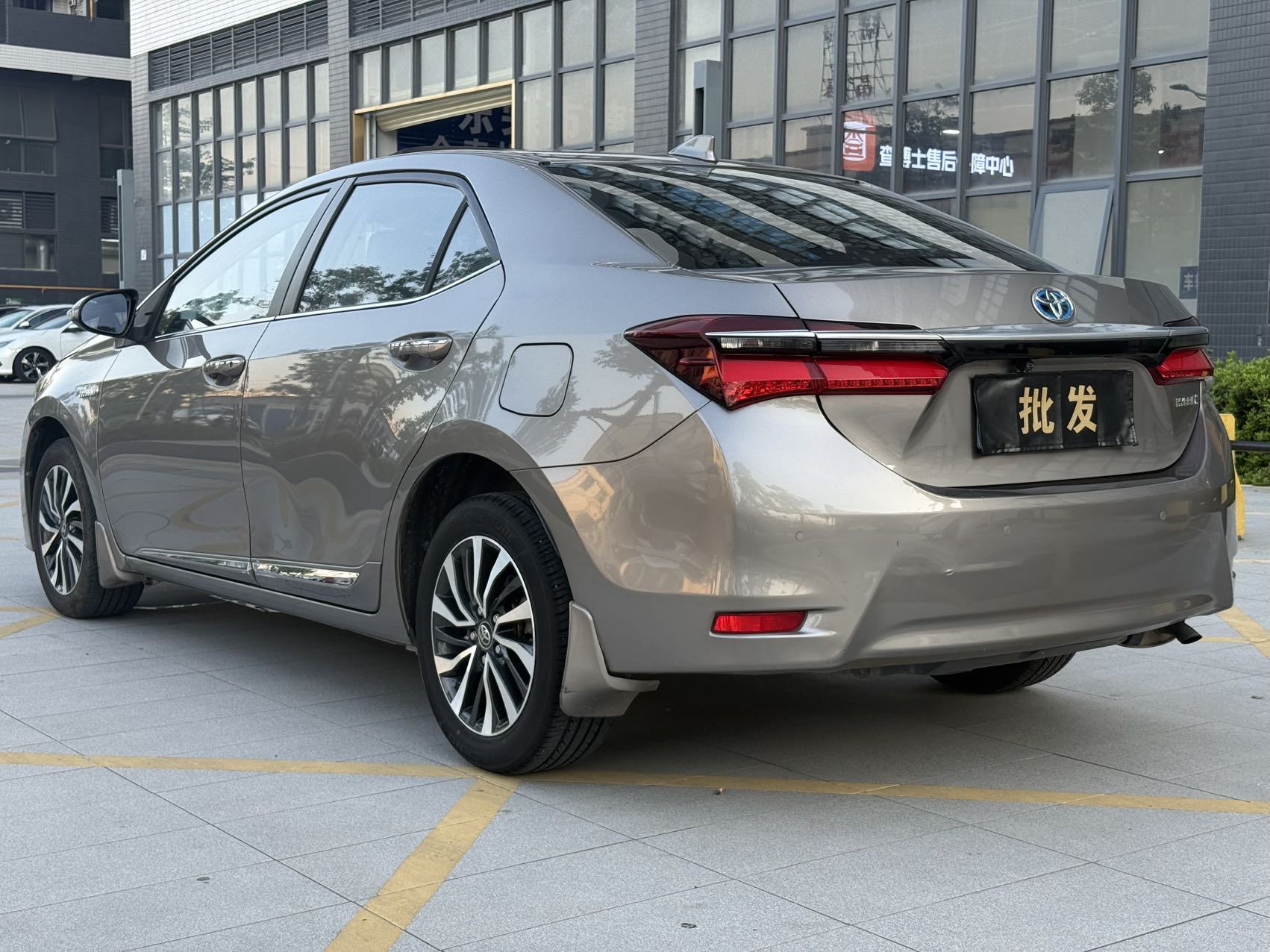 Toyota Corolla 2017 #9 Toyota Corolla 2017 car image #9