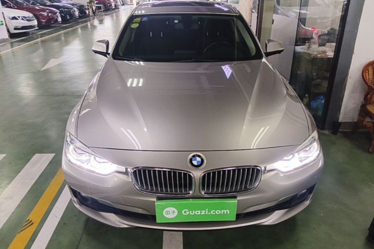 BMW 3 Series 2018 #3 BMW 3 Series 2018 car image #3