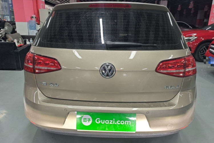 Volkswagen Golf 2015 car image #6