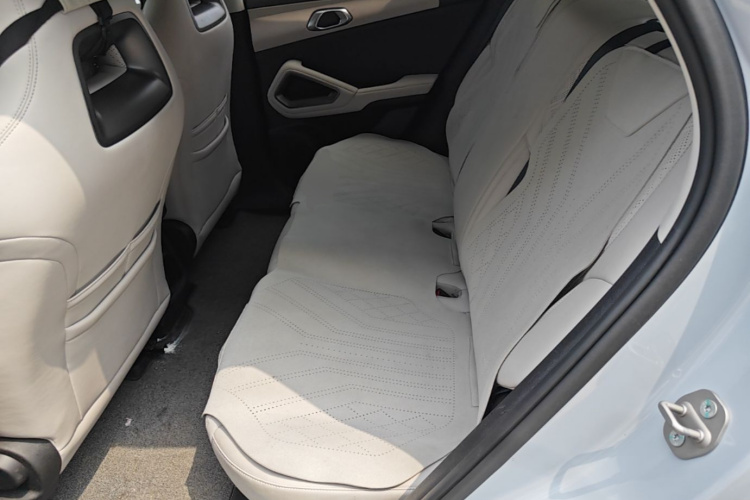 BYD YuanUP 2024 #17 BYD YuanUP 2024 car image #17