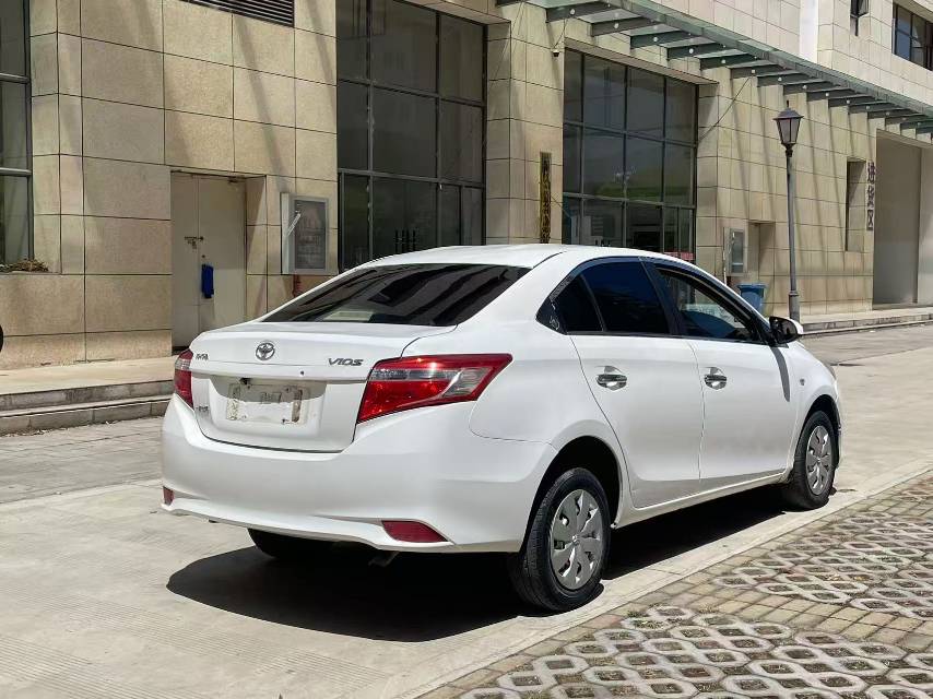 Toyota Vios 2015 изображение автомобиля #6