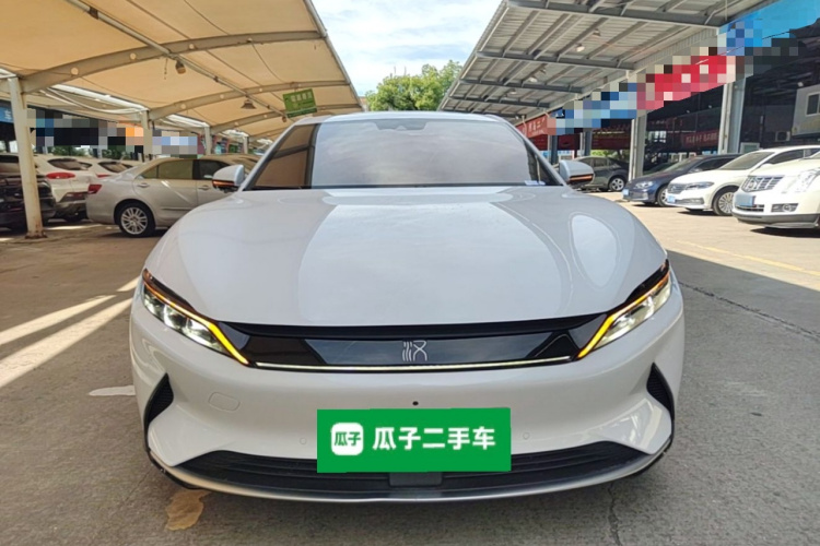 BYD Han 2021 #3 BYD Han 2021 car image #3