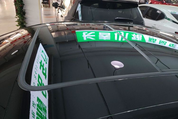 BYD Han 2023 immagine di auto #25