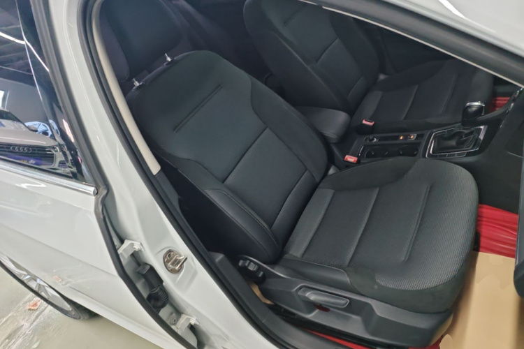 Volkswagen Golf 2018 #24 Volkswagen Golf 2018 car image #24