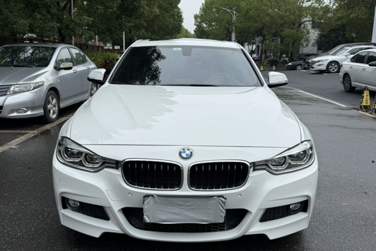 BMW 3 Series 2018 #10 BMW 3 Series 2018 car image #10