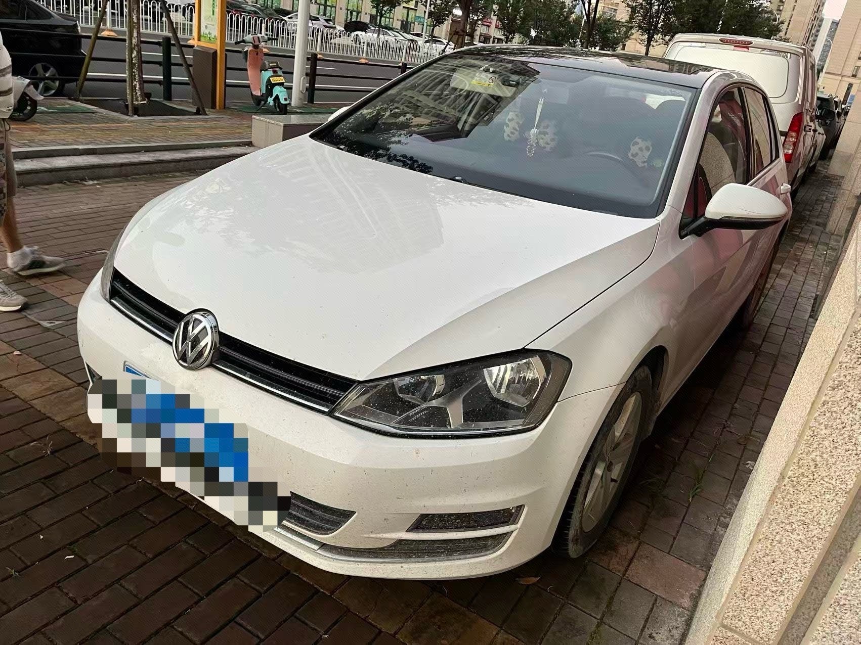 2016 2016 car image