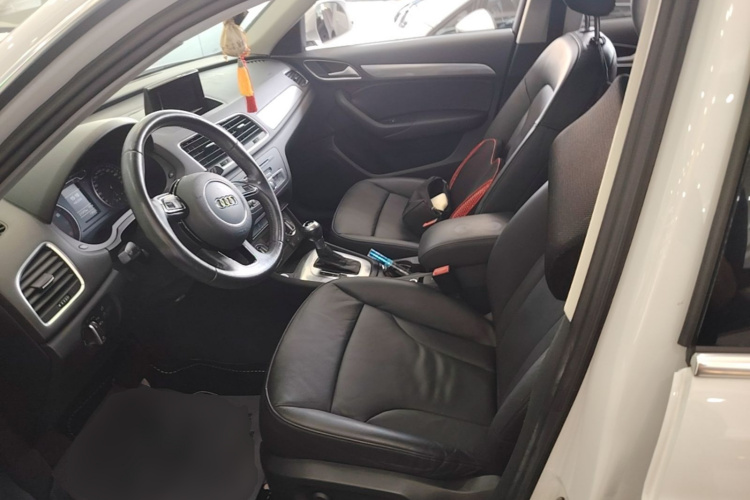 Audi Q3 2016 #19 Audi Q3 2016 car image #19