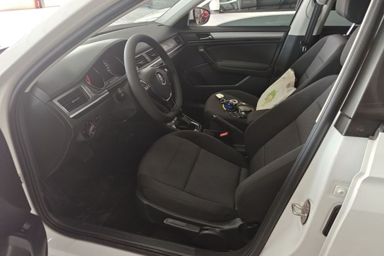 2022 immagine di auto #15