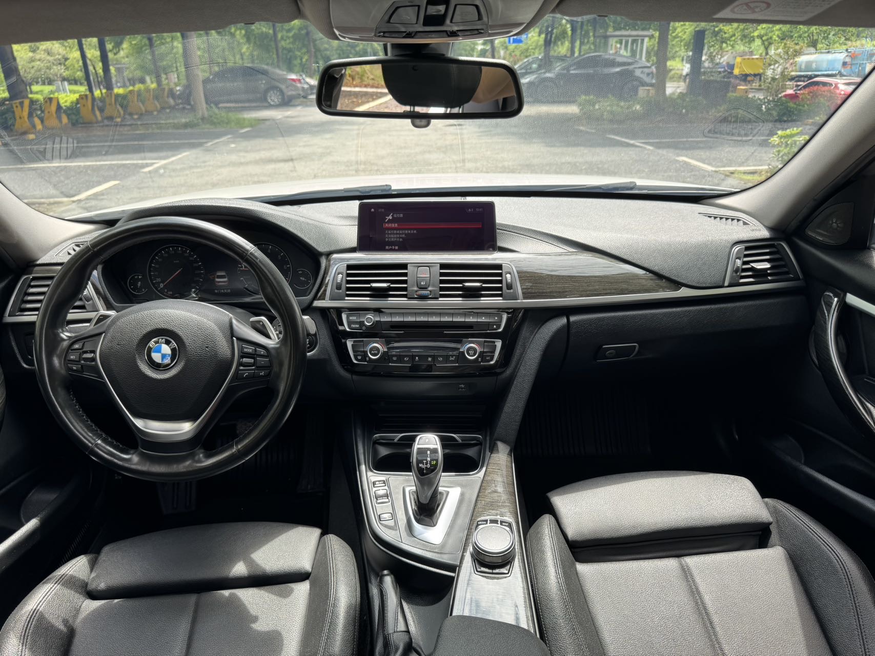 BMW 3 Series 2018 car image #7