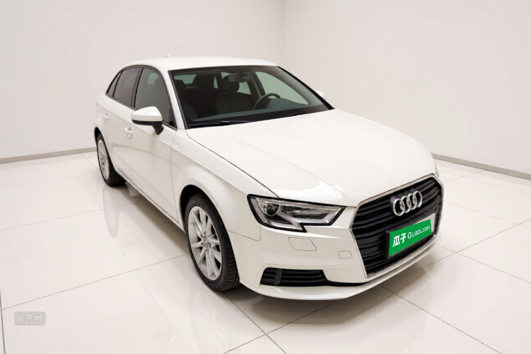 Audi A3 2018 immagine di auto #4