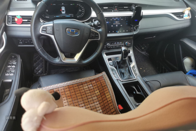 GEELY Emgrand 2018 car image #11