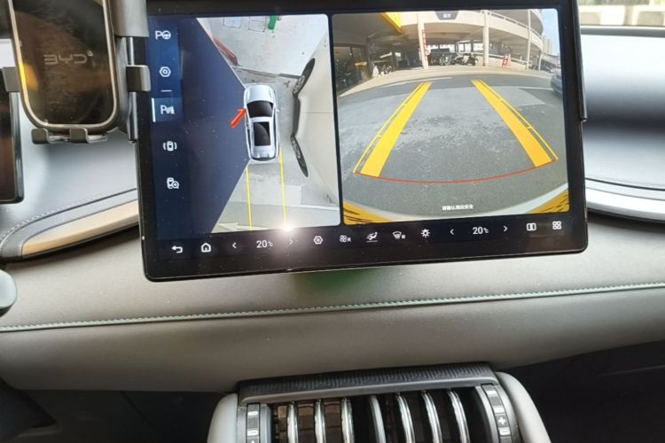 BYD Yuan Plus 2025 immagine di auto #17