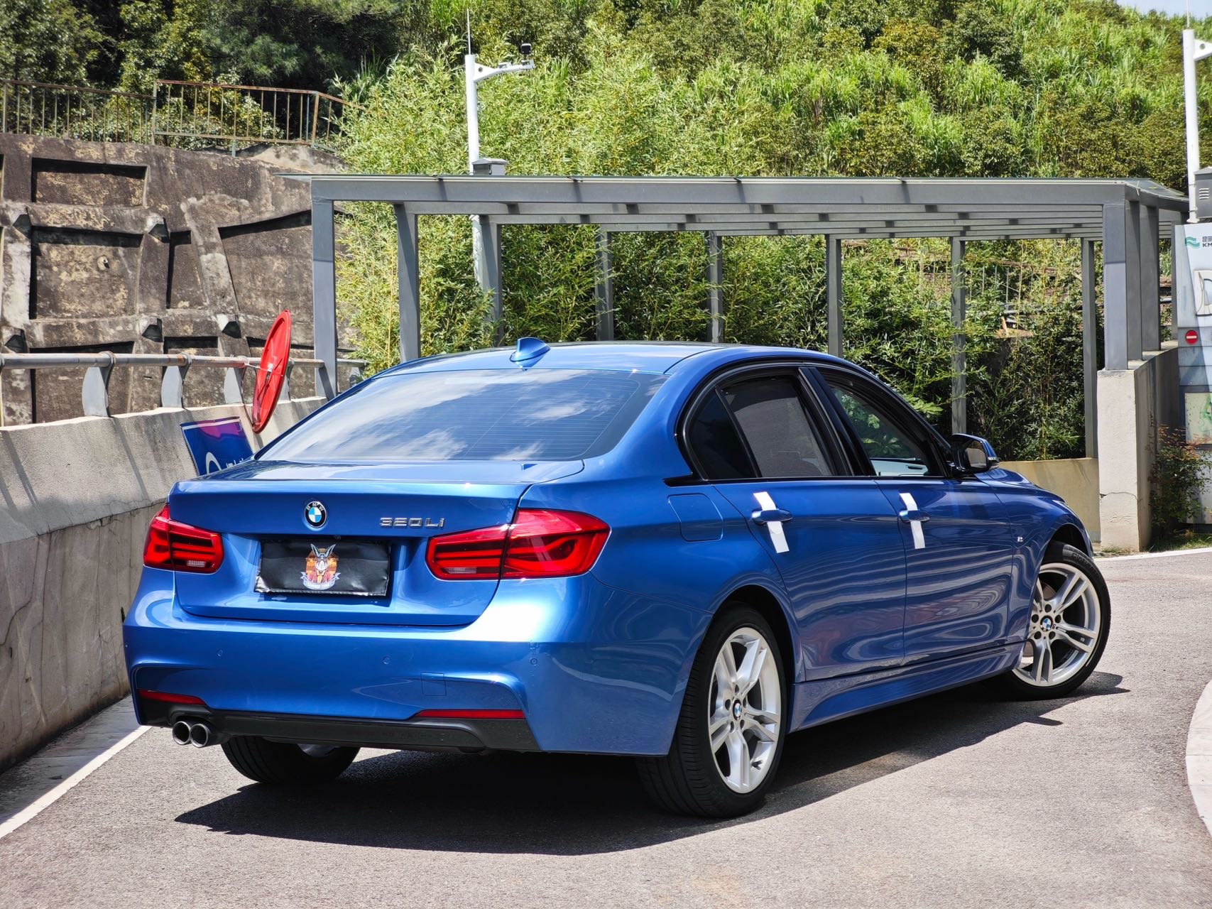 BMW 3 Series 2017 #9 BMW 3 Series 2017 car image #9