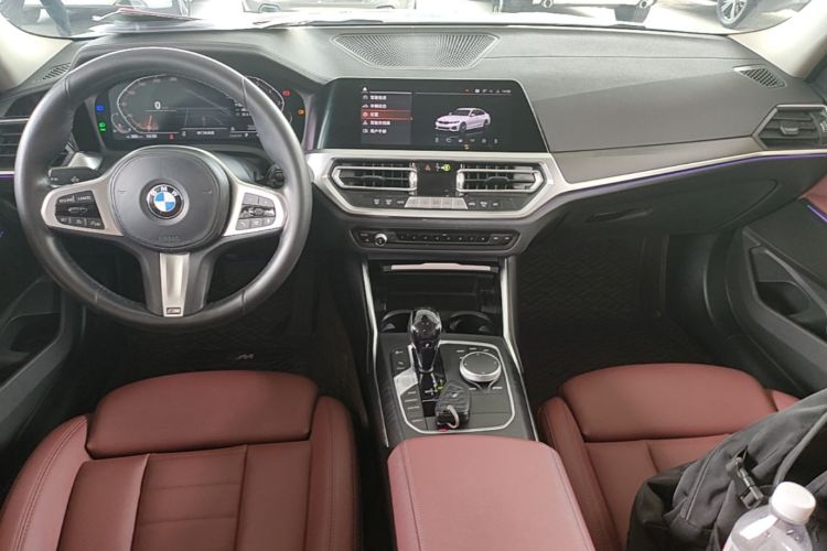 BMW 3 Series 2021 car image #10