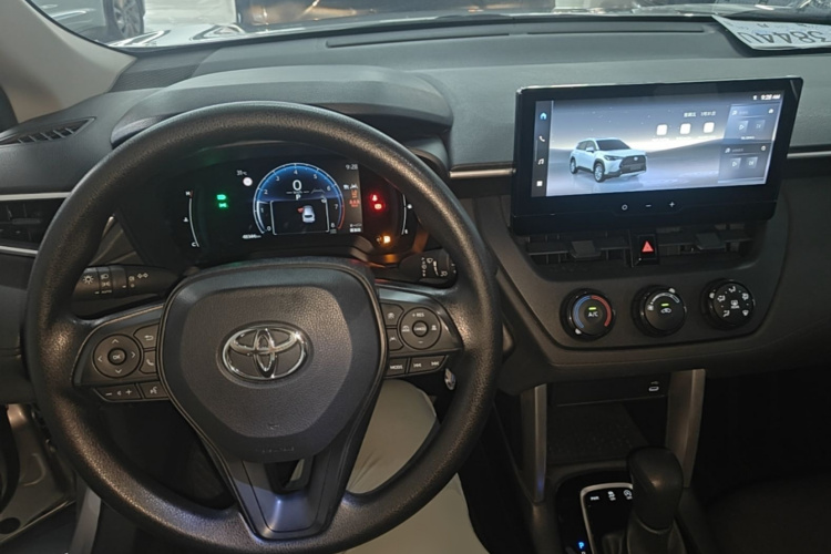 Toyota Corolla Cross 2023 car image #10