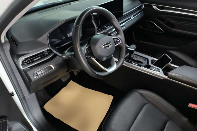GEELY Emgrand 2024 car image #16