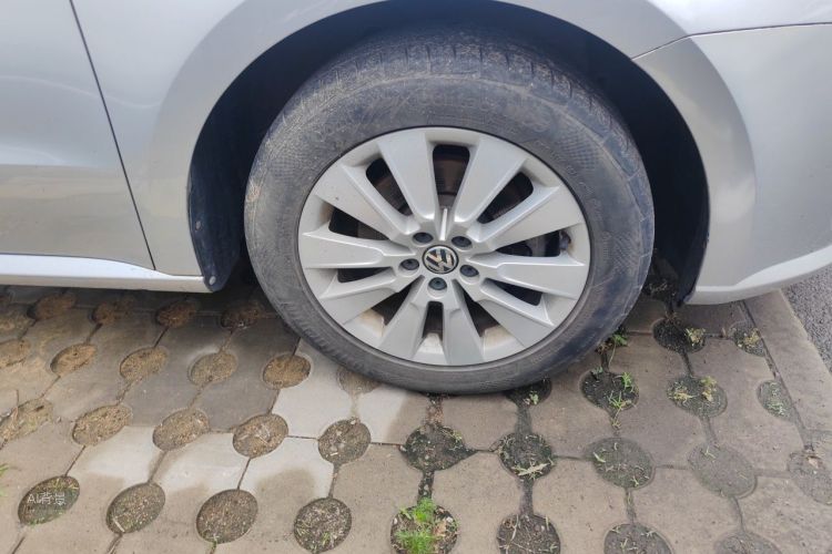 Volkswagen Lavida 2014 car image #9