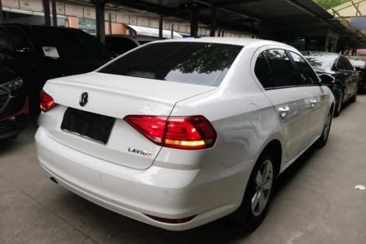 Volkswagen Lavida 2020 car image #7