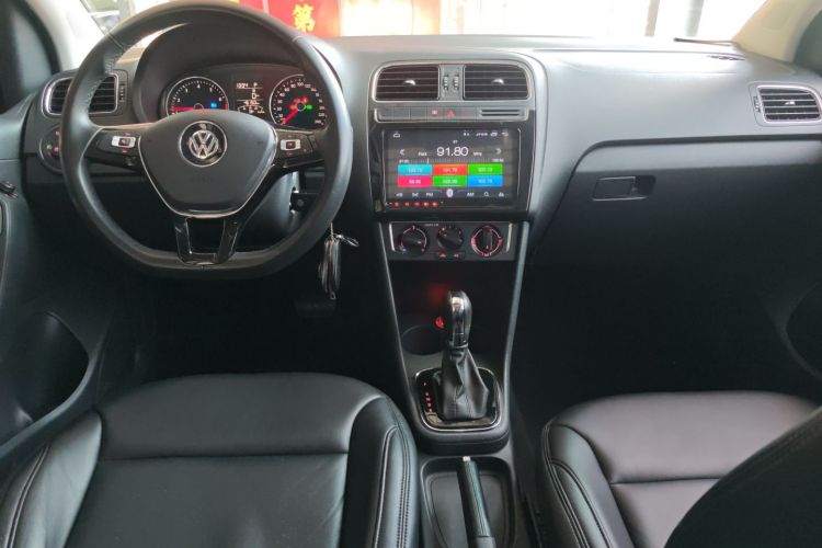 Volkswagen Polo 2018 صورة سيارة #10