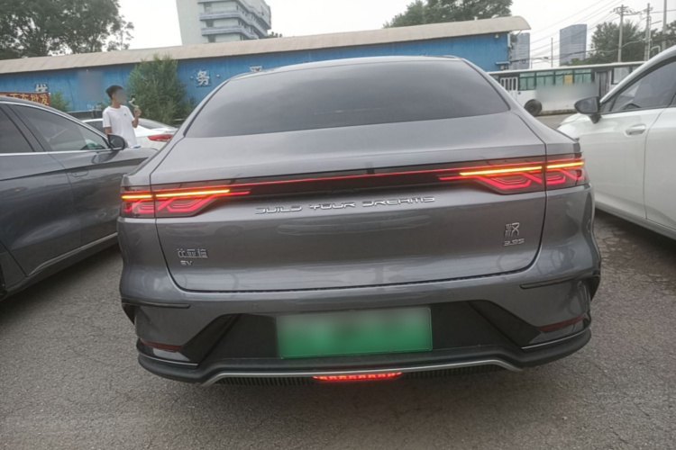 BYD Han 2022 #6 BYD Han 2022 car image #6