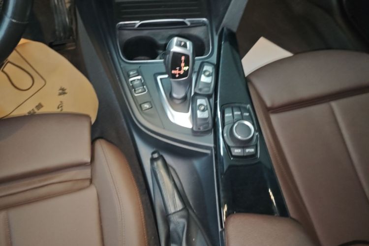 BMW 3 Series 2018 #14 BMW 3 Series 2018 car image #14