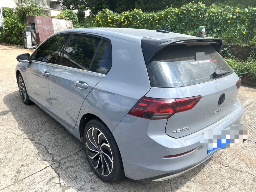 Volkswagen Golf 2023 car image #8