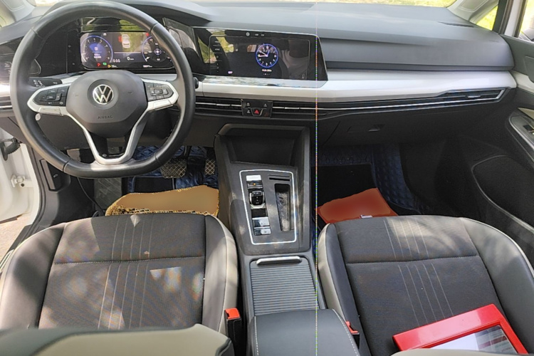 Volkswagen Golf 2022 изображение автомобиля #10